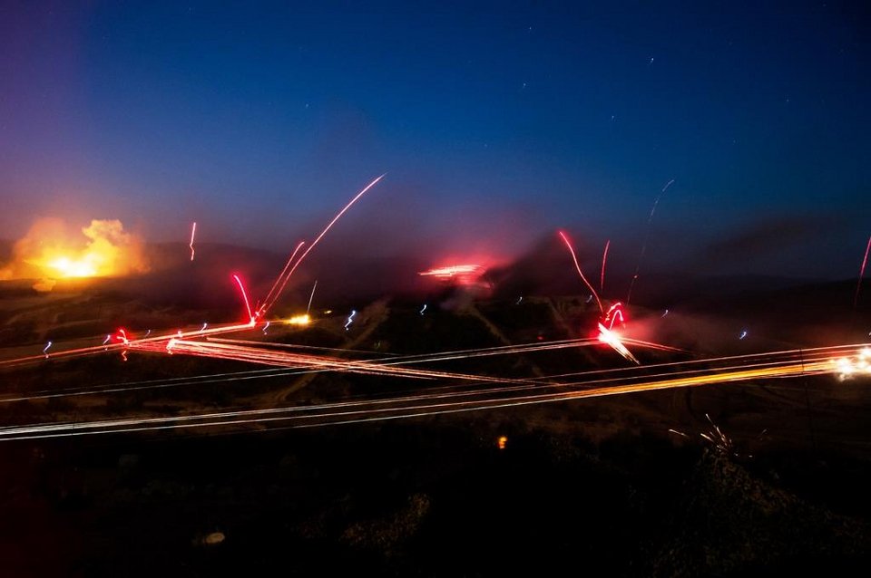 Eκαναν τη νύχτα μέρα: Η εντυπωσιακή άσκηση «Ολύμπιος Κεραυνός» [εικόνες] | iefimerida.gr 0