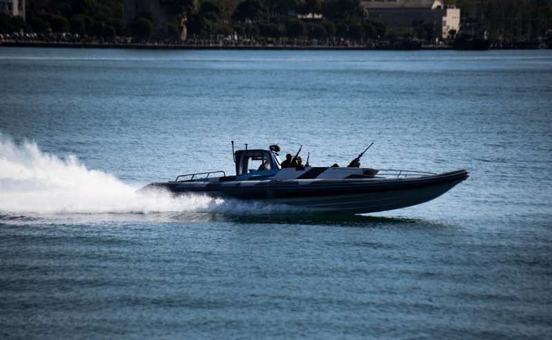 Το Πολεμικό Ναυτικό μάγεψε τη Θεσσαλονίκη: Πλοία, ελικόπτερα και αλεξιπτωτιστές [εικόνες] | iefimerida.gr 5