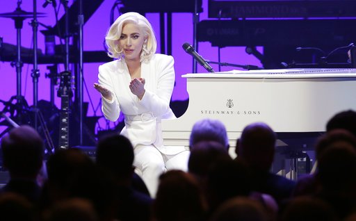 Σπάνια συνάντηση: Οι 5 εν ζωή πρώην πρόεδροι των ΗΠΑ μαζί στη σκηνή [εικόνες & βίντεο] | iefimerida.gr 2