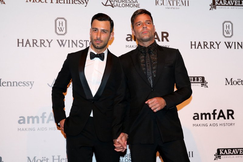 Ο Ρίκι Μάρτιν παντρεύεται τον σύντροφό του [εικόνες] | iefimerida.gr 3