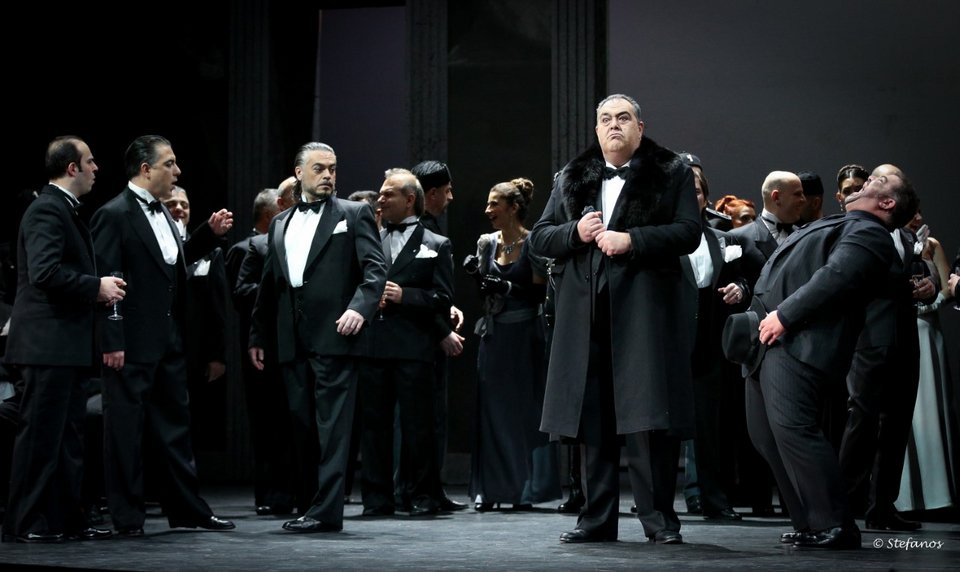 Guardian & Telegraph αποθεώνουν τον «Ριγολέττο» Δημήτρη Πλατανιά: Bαρύτονος-θηρίο! | iefimerida.gr 2