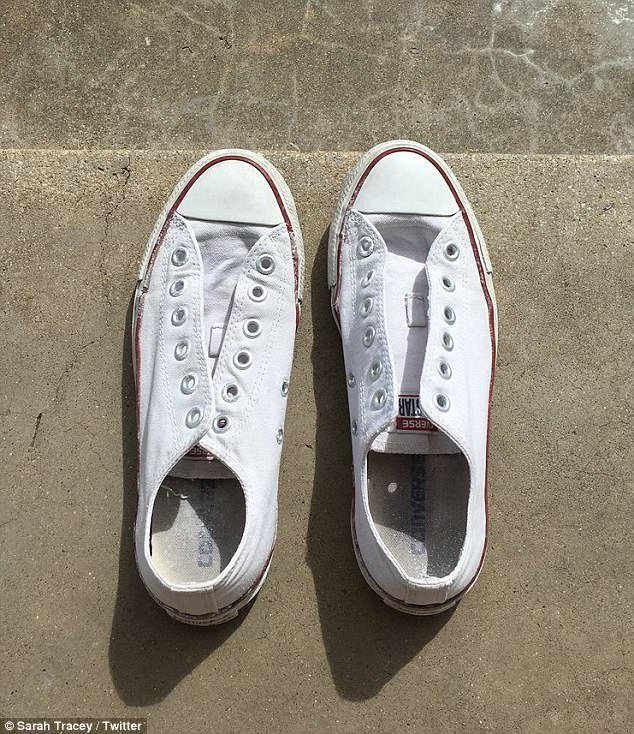 Καθάρισε τα παπούτσια της και έγινε viral -Εκανε ξανά κατάλευκα τα βρόμικα All Star της [εικόνες] | iefimerida.gr 1