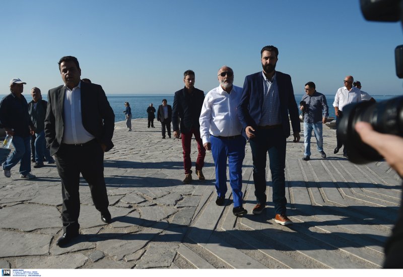 Πρώτη φιέστα Κουρουμπλή για τον Σαρωνικό -Παρέδωσε στο κοινό τις ακτές του Π. Φαλήρου | iefimerida.gr 8