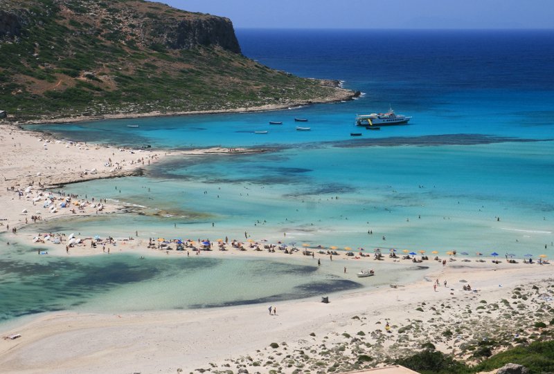 Η θάλασσα καταπίνει παραλίες, δρόμους, σπίτια και υποδομές στην Ελλάδα | iefimerida.gr 3