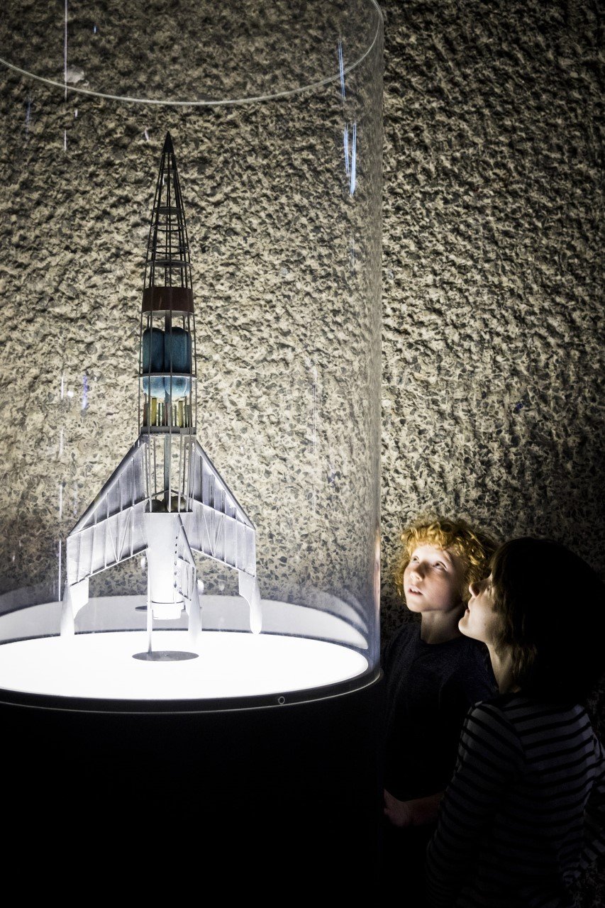 Science Fiction: Μία έκθεση για τους λάτρεις του Star Wars, του Alien και του «1984» [εικόνες]  | iefimerida.gr 0