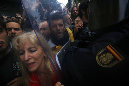 Καταλονία: 90% ψήφισε  ανεξαρτησία -Ραχόι: Δεν έγινε δημοψήφισμα [εικόνες &amp; βίντεο] | iefimerida.gr 9