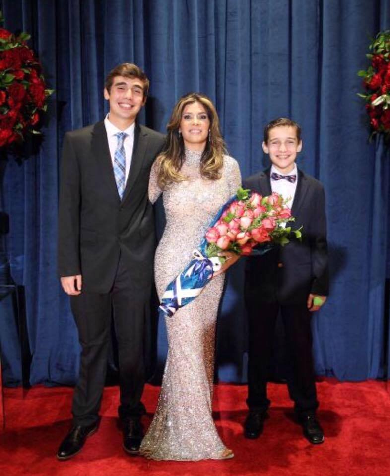 Ξόδεψε 50.000 δολάρια για να μοιάσει στην Μελάνια Τραμπ αλλά έγινε... κάπως έτσι [εικόνες] | iefimerida.gr 4