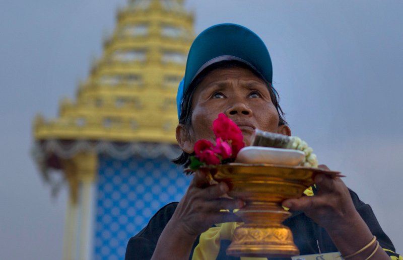 Η κηδεία των 90 εκατ. δολαρίων στην Ταϊλάνδη -Ενα χρόνο την ετοίμαζαν [εικόνες] | iefimerida.gr 2