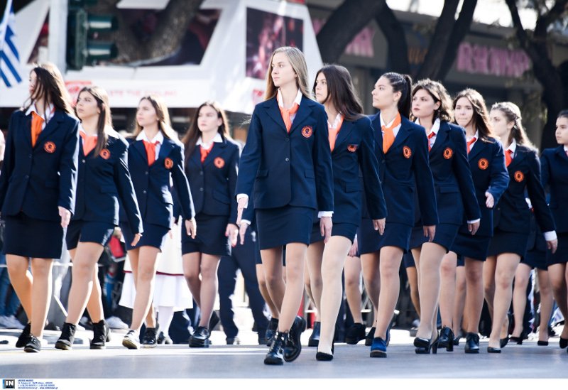 Η μαθητική παρέλαση της Θεσσαλονίκης σε 20 φωτογραφικά καρέ [εικόνες] | iefimerida.gr 5