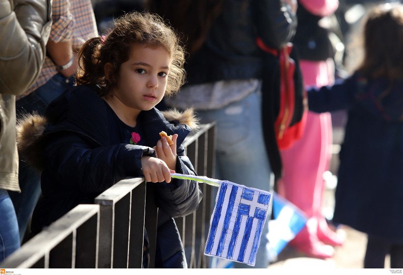 Η μαθητική παρέλαση της Θεσσαλονίκης σε 20 φωτογραφικά καρέ [εικόνες] | iefimerida.gr 17