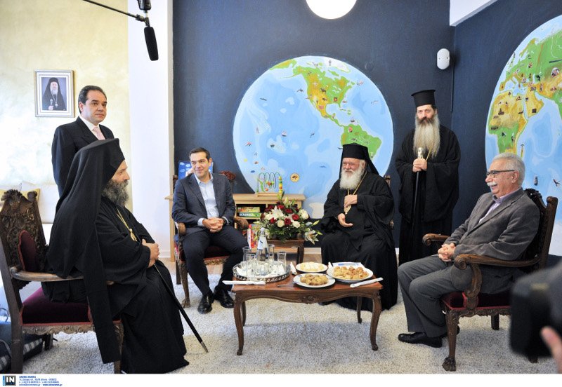 Ο Τσίπρας έπαιξε ποδόσφαιρο με τα παιδιά της «Αποστολής» στα Ιωάννινα [εικόνες] | iefimerida.gr 8