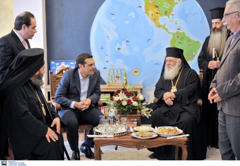 Ο Τσίπρας έπαιξε ποδόσφαιρο με τα παιδιά της «Αποστολής» στα Ιωάννινα [εικόνες] | iefimerida.gr 9