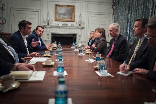 Συνάντηση Τσίπρα με μέλη της επιτροπής Εξωτερικών Υποθέσεων της αμερικανικής Γερουσίας -Στο Blair House [εικόνες] | iefimerida.gr 1