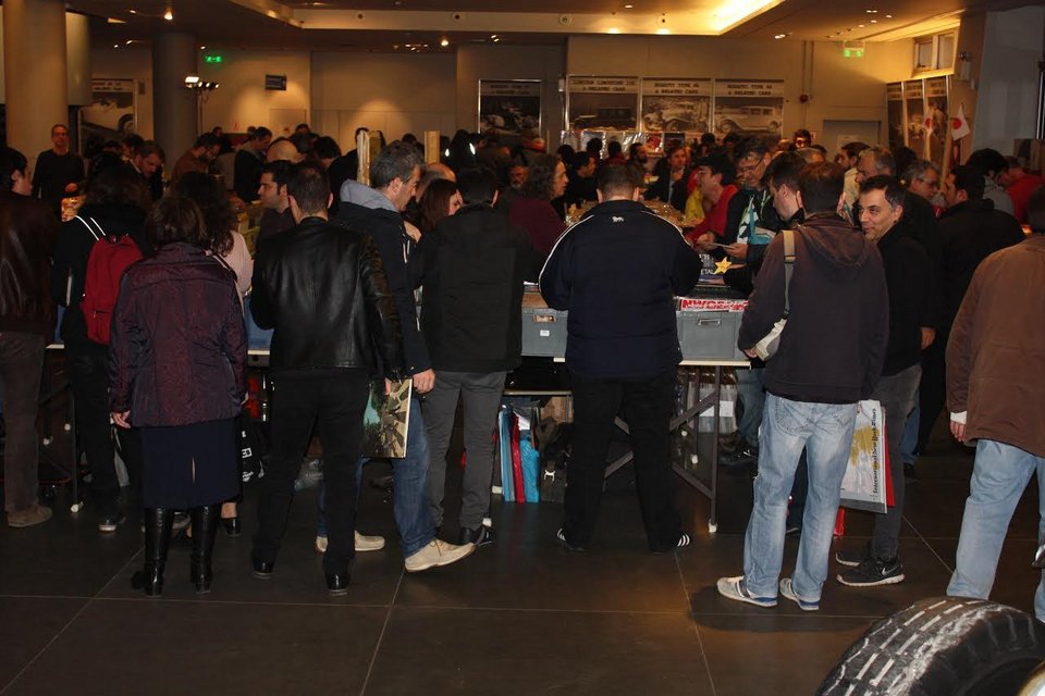 10+1 λόγοι για να να μην χάσεις το 11ο Vinyl Is Back -Με συλλεκτικά βινύλια & συναυλίες [εικόνες]  | iefimerida.gr 1