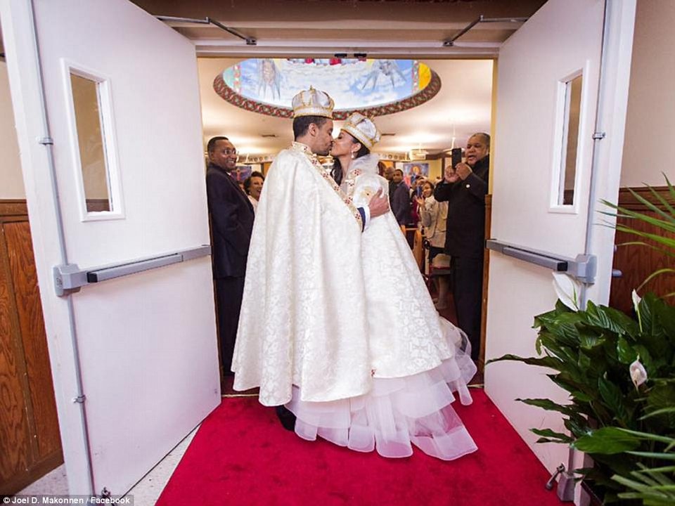 Ζωή σαν παραμύθι: «Κοινή θνητή» παντρεύτηκε τον πρίγκιπα της Αιθιοπίας -Τον γνώρισε σε κλαμπ, δεν είχε ιδέα ποιος ήταν [εικόνες] | iefimerida.gr 2