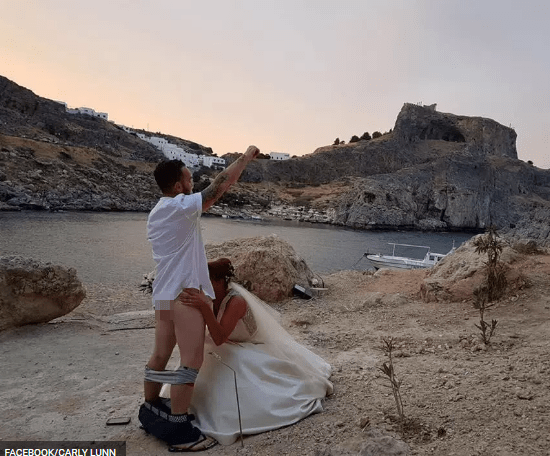 Η νέα «μόδα» στη γαμήλια φωτογράφιση που προκαλεί αμηχανία -Συνέβη και στην Ελλάδα [εικόνες] | iefimerida.gr 0