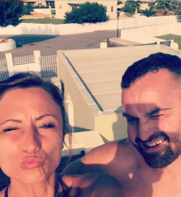 Η νέα «μόδα» στη γαμήλια φωτογράφιση που προκαλεί αμηχανία -Συνέβη και στην Ελλάδα [εικόνες] | iefimerida.gr 2