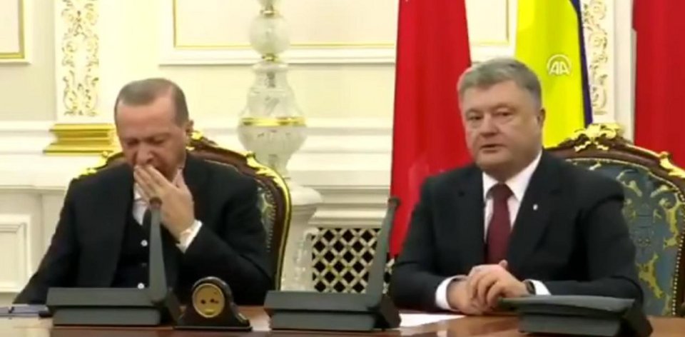 Ο Ερντογάν αποκοιμήθηκε στη συνέντευξη Τύπου με τον πρόεδρο της Ουκρανίας [βίντεο]  | iefimerida.gr 0