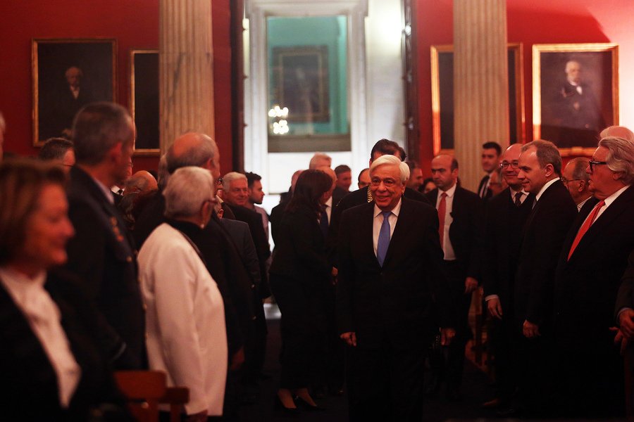 Επίτιμος καθηγητής του Εθνικού και Καποδιστριακού Πανεπιστημίου Αθηνών αναγορεύτηκε ο Παυλόπουλος [εικόνες] | iefimerida.gr 0