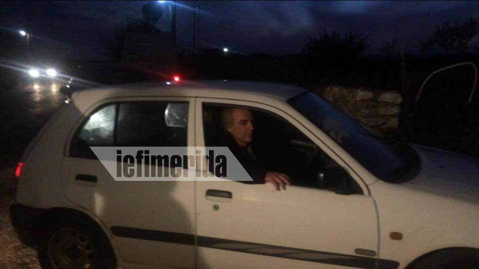 Στο σπίτι του ο Κουφοντίνας-Νωρίτερα έτρωγε στην πλατεία του Βαρνάβα [αποκλειστικές εικόνες & βίντεο] | iefimerida.gr 0