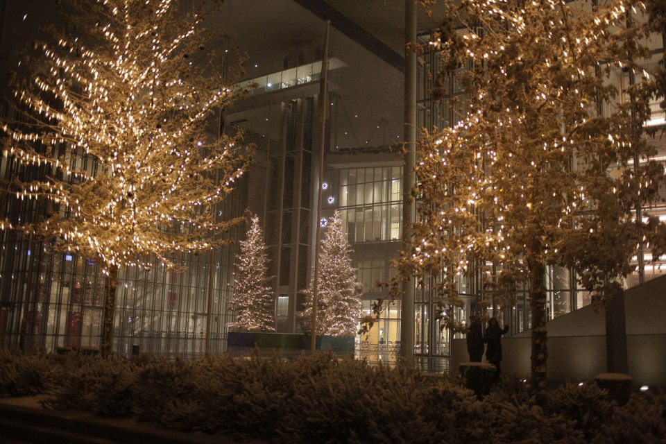 Γιορτές στο Κέντρο Πολιτισμού Ιδρυμα Νιάρχος -Με ελεύθερη είσοδο & ζεστή σοκολάτα [πρόγραμμα]   | iefimerida.gr 0