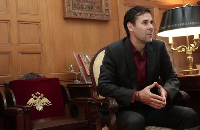 Συνάντηση Ιερώνυμου με Τσιάρτα -«Η σημαία δεν είναι χαρτομάντηλο και πρέπει να την κρατάνε Ελληνόπουλα» [εικόνες] | iefimerida.gr 1