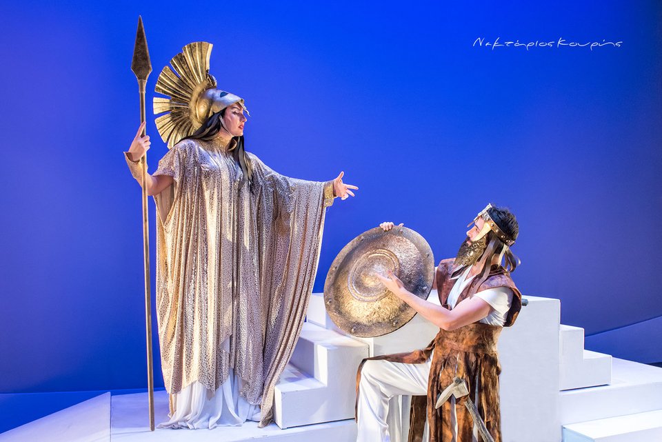 Η νέα παράσταση της Κάρμεν Ρουγγέρη με τους Θεούς του Ολύμπου [εικόνες]  | iefimerida.gr 1