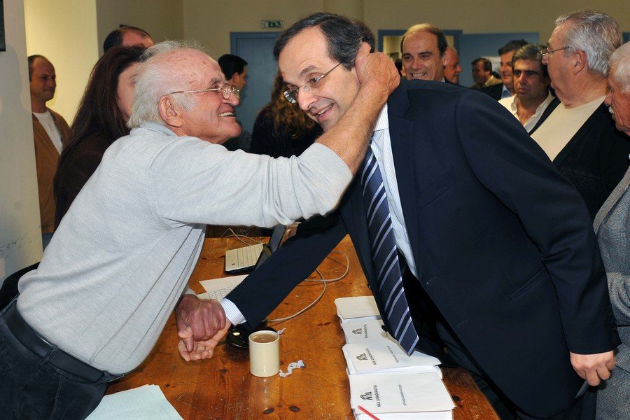 Το μεγάλο comeback του Αντώνη Σαμαρά -Σαν σήμερα εξελέγη πρόεδρος της ΝΔ [εικόνες] | iefimerida.gr 2