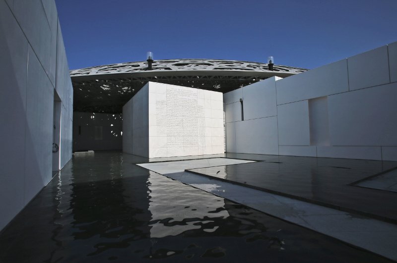 Το «Λούβρο του Aμπου Ντάμπι»: Ενα μουσείο ύμνος στην αρχιτεκτονική  [εικόνες] | iefimerida.gr 9