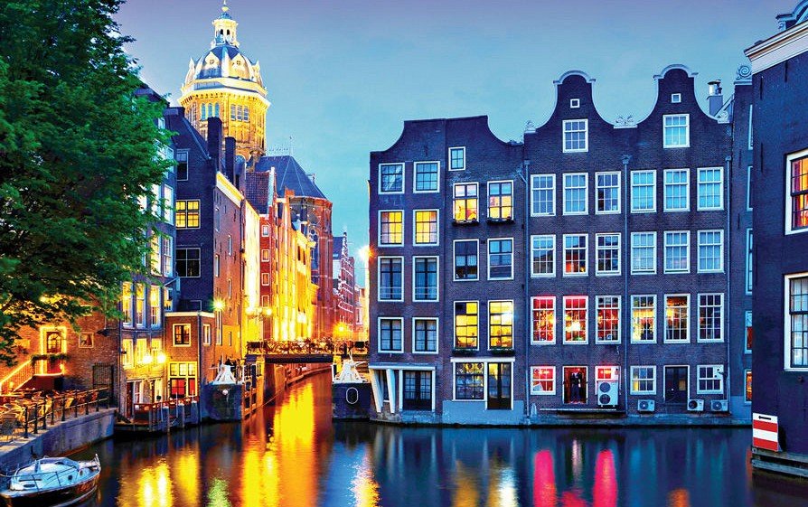 Το Αμστερνταμ έχει αηδιάσει με τους τουρίστες -Αγρια μέτρα, έντονα παράπονα πολιτών [εικόνες] | iefimerida.gr 1