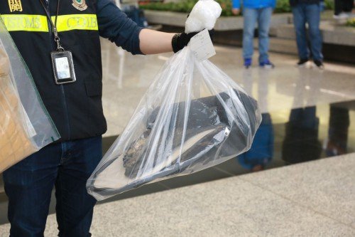 Κόρη αστυνομικού η 19χρονη Ειρήνη, το μοντέλο που συνελήφθη με κοκαΐνη στο Χονγκ Κονγκ [εικόνες & βίντεο] | iefimerida.gr 2