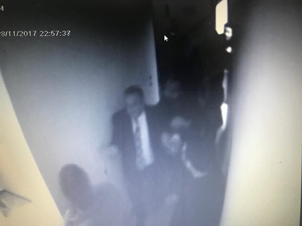 Βρισιές και ξύλο μεταξύ καλεσμένων σε τηλεοπτικό κανάλι στην Κέρκυρα [εικόνες] | iefimerida.gr 0