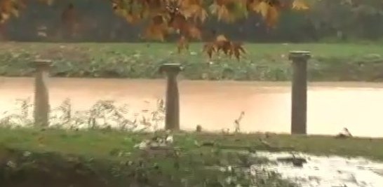 Κάτω από τόνους λάσπης ο αρχαιολογικός χώρος στο Δίον Πιερίας [εικόνες] | iefimerida.gr 0