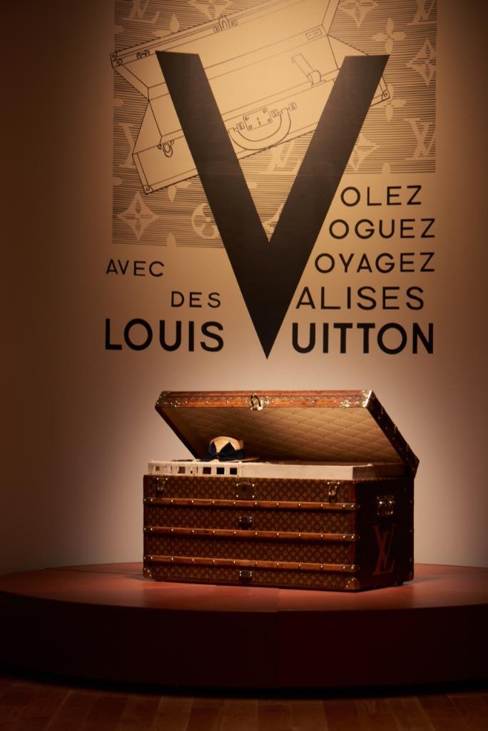 «Volez, Voguez, Voyagez»: Η ιστορία των αποσκευών σε έκθεση του οίκου Louis Vuitton στη Νέα Υόρκη [εικόνες & βίντεο] | iefimerida.gr 3