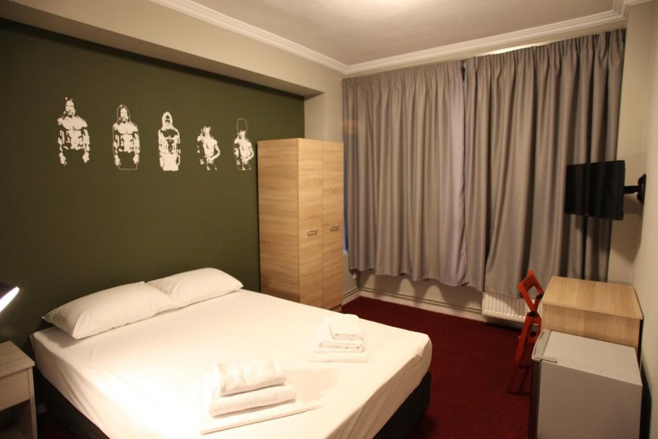 Πάμφθηνο και στιλάτο -Το ξενοδοχείο της Θεσσαλονίκης με τα 10 ευρώ τη βραδιά, που ξεχώρισε [εικόνες] | iefimerida.gr 2