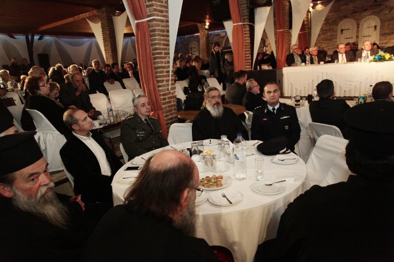 Το «χρυσό κλειδί» του Ωρωπού παρέλαβε ο Αρχιεπίσκοπος Ιερώνυμος [εικόνες] | iefimerida.gr 1