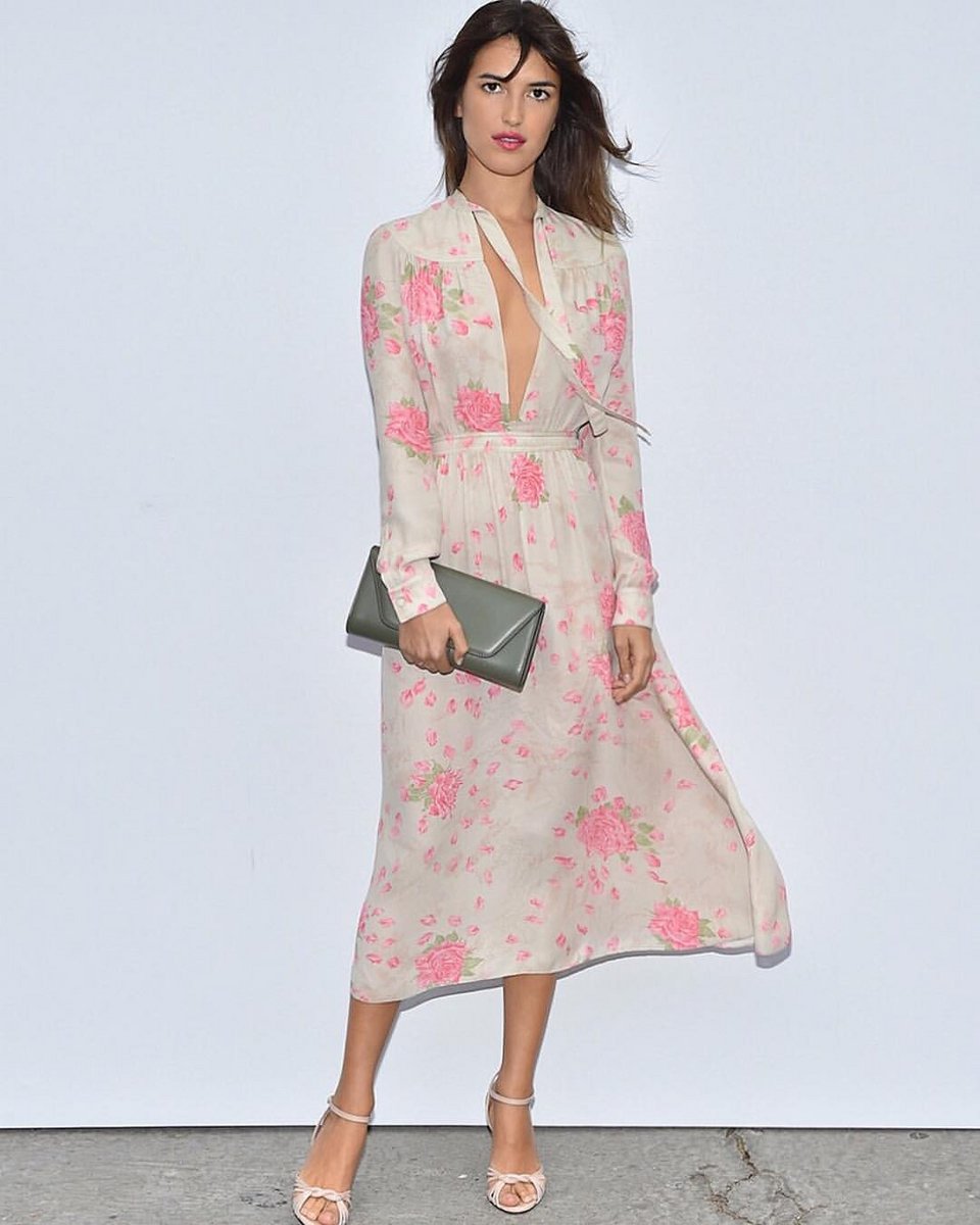 Ενα νέο είδος Παριζιάνας γεννήθηκε -Ομορφη και κομψή, χωρίς προσπάθεια [εικόνες] | iefimerida.gr 13