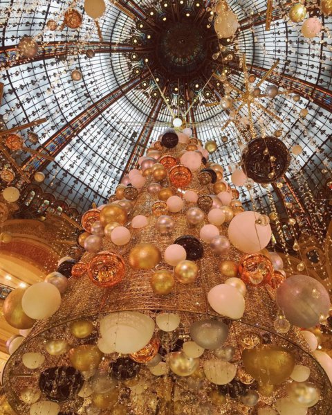 Στο Instagram άρχισαν να στολίζουν ήδη τα χριστουγεννιάτικα δέντρα [εικόνες] | iefimerida.gr 5