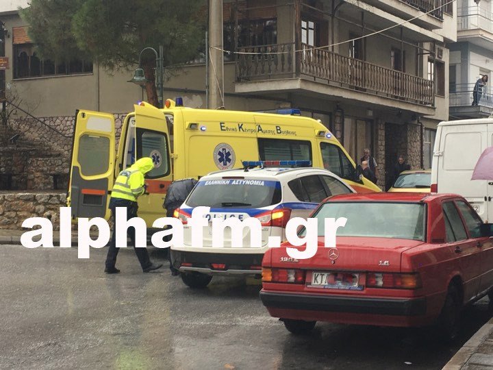 Τροχαίο ατύχημα στο κέντρο της Καστοριάς, τούμπαρε αυτοκίνητο [εικόνες] | iefimerida.gr 1