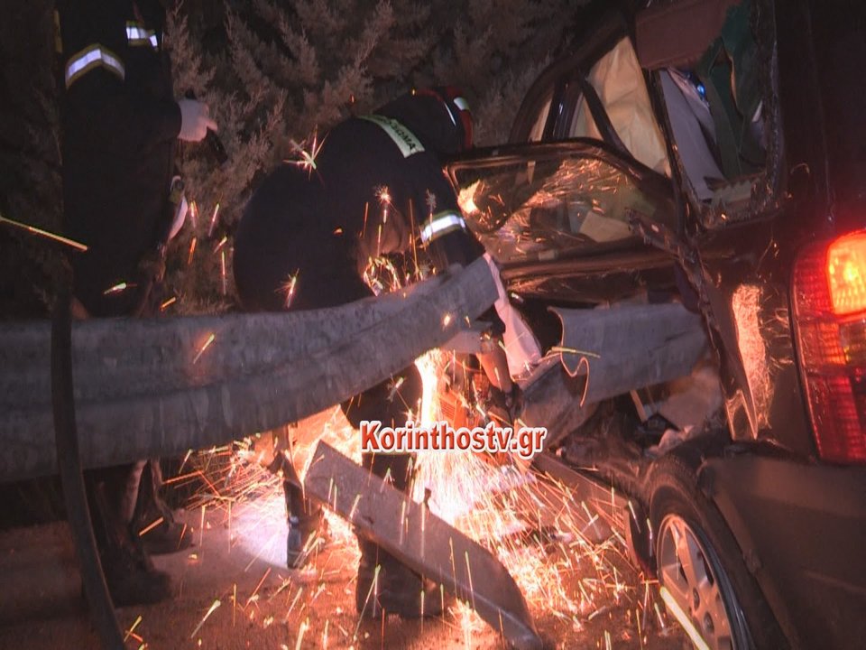 Τροχαίο στην εθνική οδό Κορίνθου-Τριπόλεως: Η μπάρα διαπέρασε το αυτοκίνητο [εικόνες & βίντεο] | iefimerida.gr 2