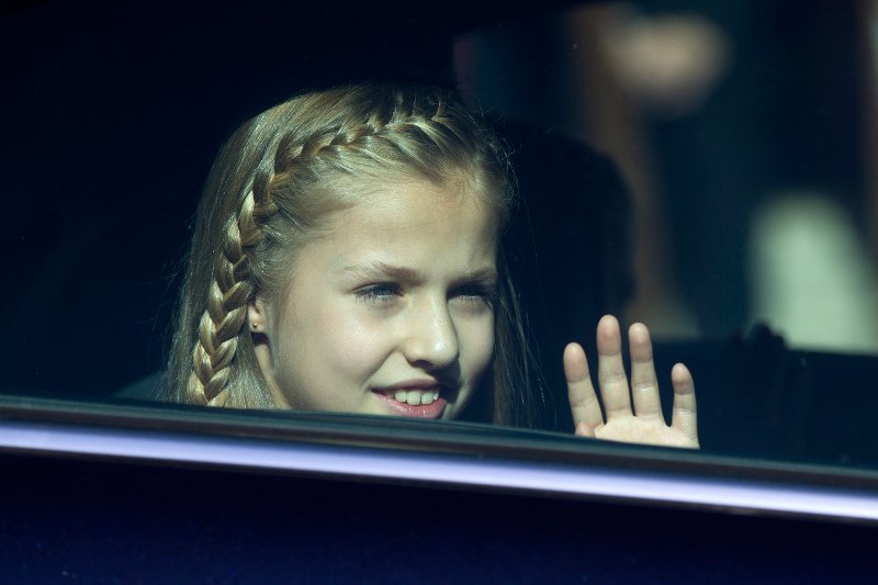 Πριγκίπισσα Λέονορ: Η διάδοχος του θρόνου της Ισπανίας στο πρώτο επίσημο πορτρέτο της [εικόνες] | iefimerida.gr 2