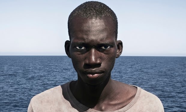 Το γεμάτο θυμό και απόγνωση βλέμμα μετανάστη που βραβεύτηκε [εικόνες] | iefimerida.gr 0