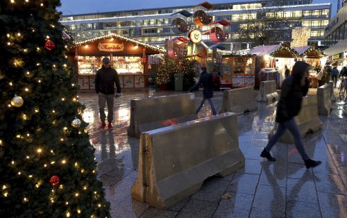 Aνοιξε η χριστουγεννιάτικη αγορά στο Βερολίνο -Ενας χρόνος μετά το μακελειό | iefimerida.gr 2