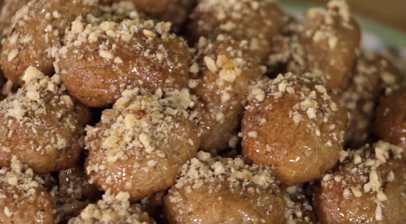 Αυτές είναι οι τρεις πιο δημοφιλείς συνταγές για μελομακάρονα στο Ιντερνετ [εικόνες] | iefimerida.gr 0