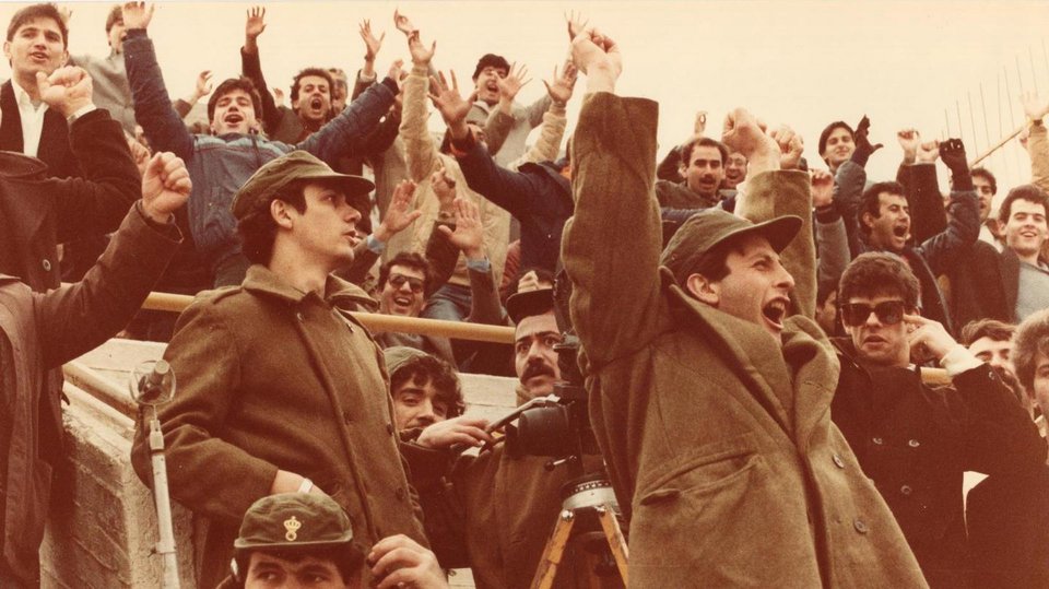 Εκθεση-αφιέρωμα στη θρυλική «Λούφα και παραλλαγή»: Από το αρχείο του Νίκου Περάκη [εικόνες]  | iefimerida.gr 0