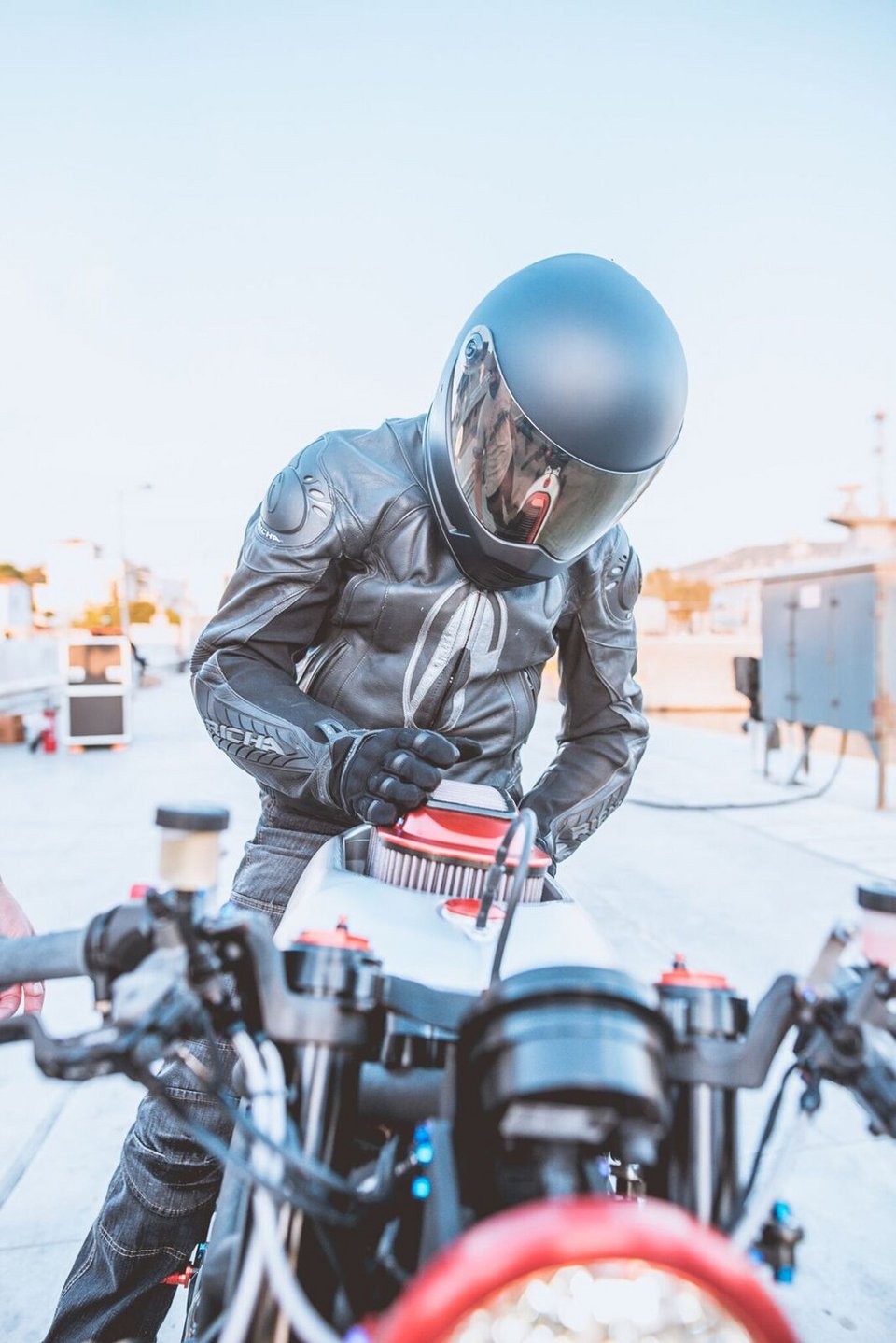 Η πρώτη ελληνική μοτοσικλέτα είναι γεγονός -Με vintage αισθητική [εικόνες]  | iefimerida.gr 5