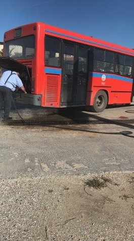 Θεσσαλονίκη: Λεωφορείο του ΟΑΣΘ έβγαζε καπνούς [εικόνες] | iefimerida.gr 0