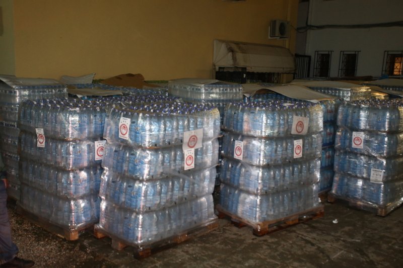 Ο Ολυμπιακός στο πλευρό των πλημμυροπαθών της Μάνδρας [εικόνες] | iefimerida.gr 2