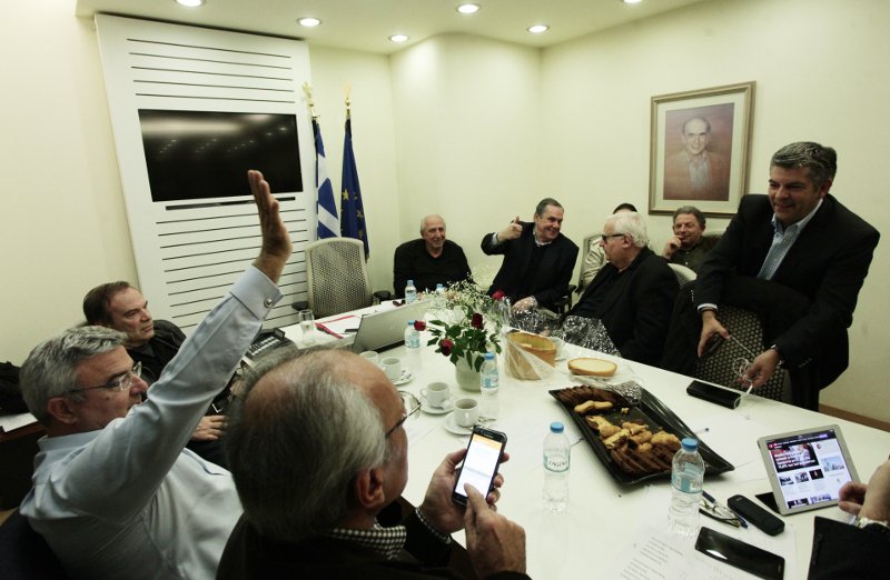 Πανηγύρια στη Χ. Τρικούπη για τη νίκη Γεννηματά [εικόνες] | iefimerida.gr 12