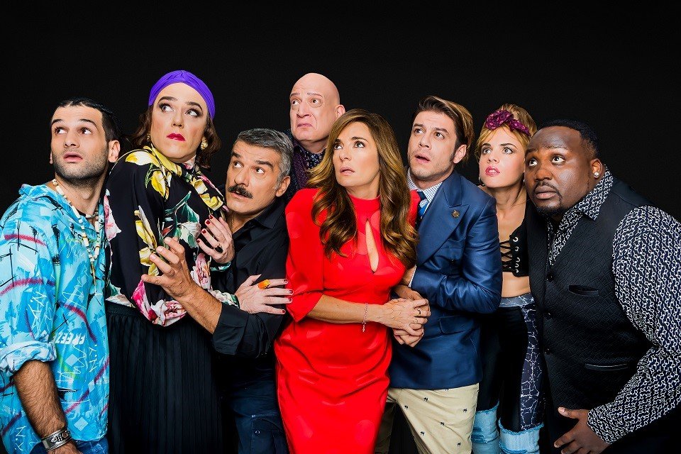 Επιστρέφει 10 χρόνια μετά η θεατρική κωμωδία της Δήμητρας Παπαδοπούλου με τα στοιχεία θρίλερ [εικόνα]   | iefimerida.gr 0